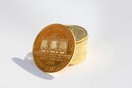 gold-coin-metal-money-gold-coin-1063747.jpg