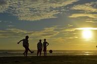 football-beach-children-balloon-478321.jpg