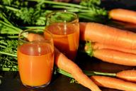 carrot-juice-juice-carrots-1623157.jpg