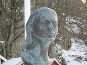 statue-bust-woman-face-692627.jpg