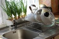 kitchen-sink-faucet-metal-322719.jpg