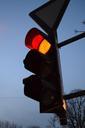 traffic-lights-red-183998.jpg