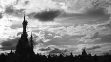 castle-amusement-park-disneyland-1054099.jpg