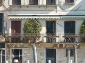 venice-italy-balcony-406608.jpg