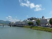 salzburg-old-town-salzach-116775.jpg