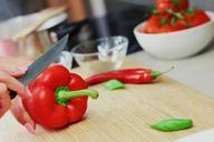 bell-pepper-capsicum-red-569070.jpg