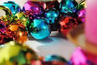 balls-colorful-about-mirroring-234699.jpg