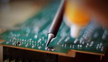 solder-printed-circuit-boards-macro-1436106.jpg