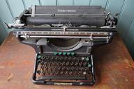 typewriter-old-retro-metal-931437.jpg