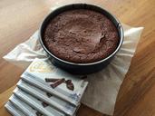 chocolate-cake-bake-eat-delicious-623586.jpg