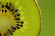 kiwi-fruit-healthy-vitamins-food-1293595.jpg