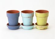 Empty-earthenware-terracotta-flower-pots.jpg