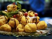 cream-puffs-delicious-confectionery-489842.jpg