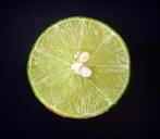 lime-lemon-slice-green-whole-1549306.jpg