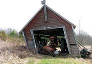 garage-farm-tractor-moneymore-1566788.jpg