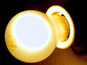 light-bulb-light-glow-brightness-491774.jpg