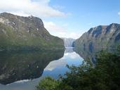 sognefjord-fjord-norway-water-994988.jpg