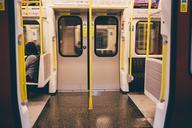 subway-metro-doors-transportation-925697.jpg