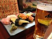 sushi-beer-japanese-bob-fish-733564.jpg