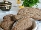 bread-slices-brown-rye-sourdough-261931.jpg