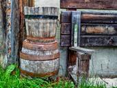 wooden-kegs-barrels-rusty-metal-104730.jpg