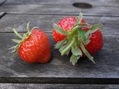 strawberry-berry-summer-fresh-ripe-1502410.jpg