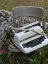 typewriter-vintage-old-adler-keys-447630.jpg