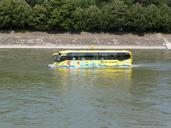 budapest-danube-water-bus-429708.jpg