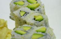 sushi-avocado-japanese-rice-asia-722002.jpg