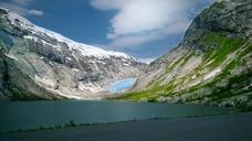 glacier-tongue-lake-mountains-918432.jpg