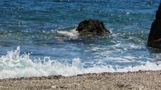 pebble-beach-sea-water-rock-wave-1528667.jpg