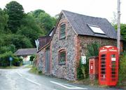 village-phonebox-phone-british-1049031.jpg