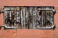 shutters-window-wooden-shutters-568435.jpg