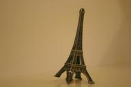 eiffel-tower-trailers-paris-670612.jpg