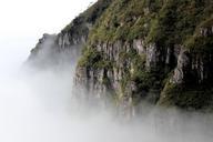 cliff-fog-mountain-rock-foggy-918670.jpg