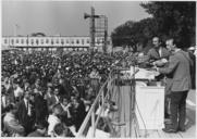 Civil_Rights_March_on_Washington,_D.C._(Entertainment,_Vocalists_Peter,_Paul,_and_Mary.)_-_NARA_-_542019.tif