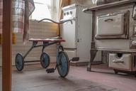 tricycle-retro-kitchen-stove-838393.jpg