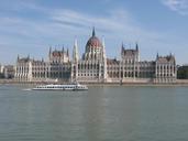 budapest-the-parliament-architecture-529445.jpg