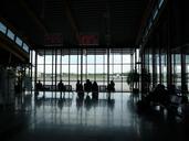 airport-terminal-waiting-area-84240.jpg