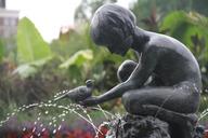 boston-statue-child-bird-fountain-1691683.jpg