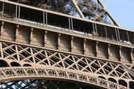 eiffel-tower-paris-france-487154.jpg