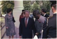 Jimmy_Carter_greets_the_President_of_Zambia,_Kenneth_Kuanda_-_NARA_-_179389.tif