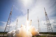 rocket-launch-spacex-lift-off-693273.jpg