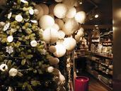 lighting-christmas-store-tree-636088.jpg