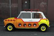 Beatle's_Yellow_Submarine_car_&quot;Yellow_Submini&quot;.jpg