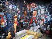 graffiti-wall-painting-arts-582758.jpg