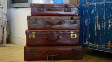 luggage-bags-suitcase-baggage-1436514.jpg