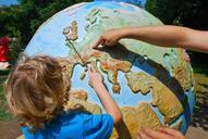 learning-geography-teaching-child-928638.jpg