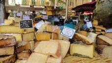 cheese-eating-kitchen-france-596053.jpg