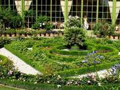 garden-herbs-baroque-bed-766776.jpg